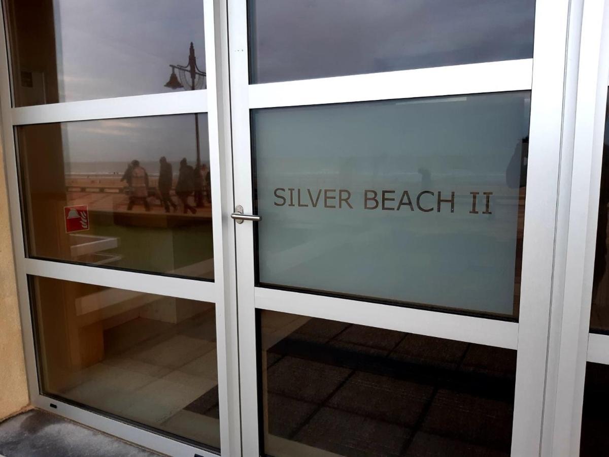 Relax @The Beach De Haan Exterior foto